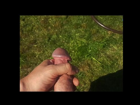 ❤️ Hete hottie laat zich in haar roze kutje neuken en spuitend klaarkomen in een zomerse tuin Super sex at porn nl.nomescriativos.top ️❤